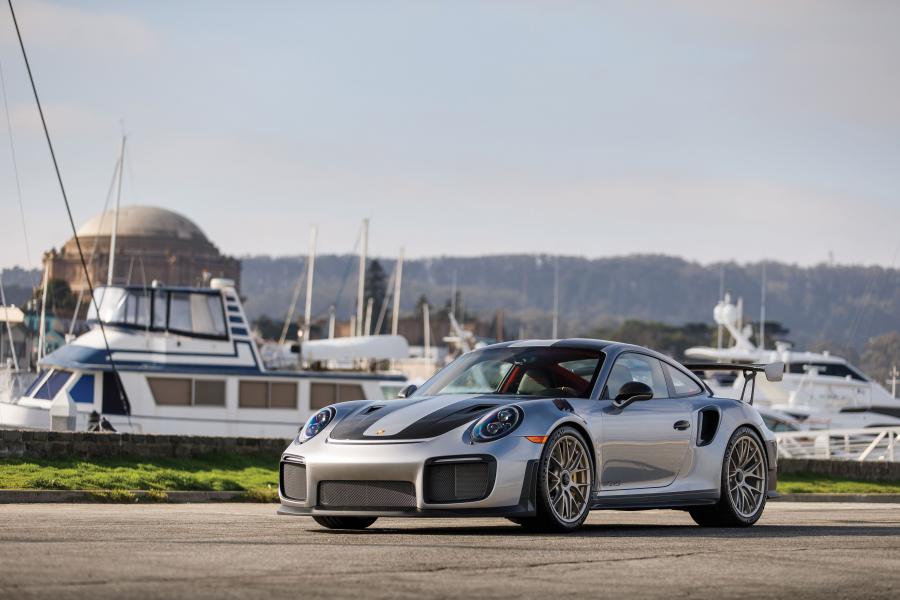  Porsche 911 GT2 RS Weissach Package (991) 2017 года  (NA) (фото 1 из 33)